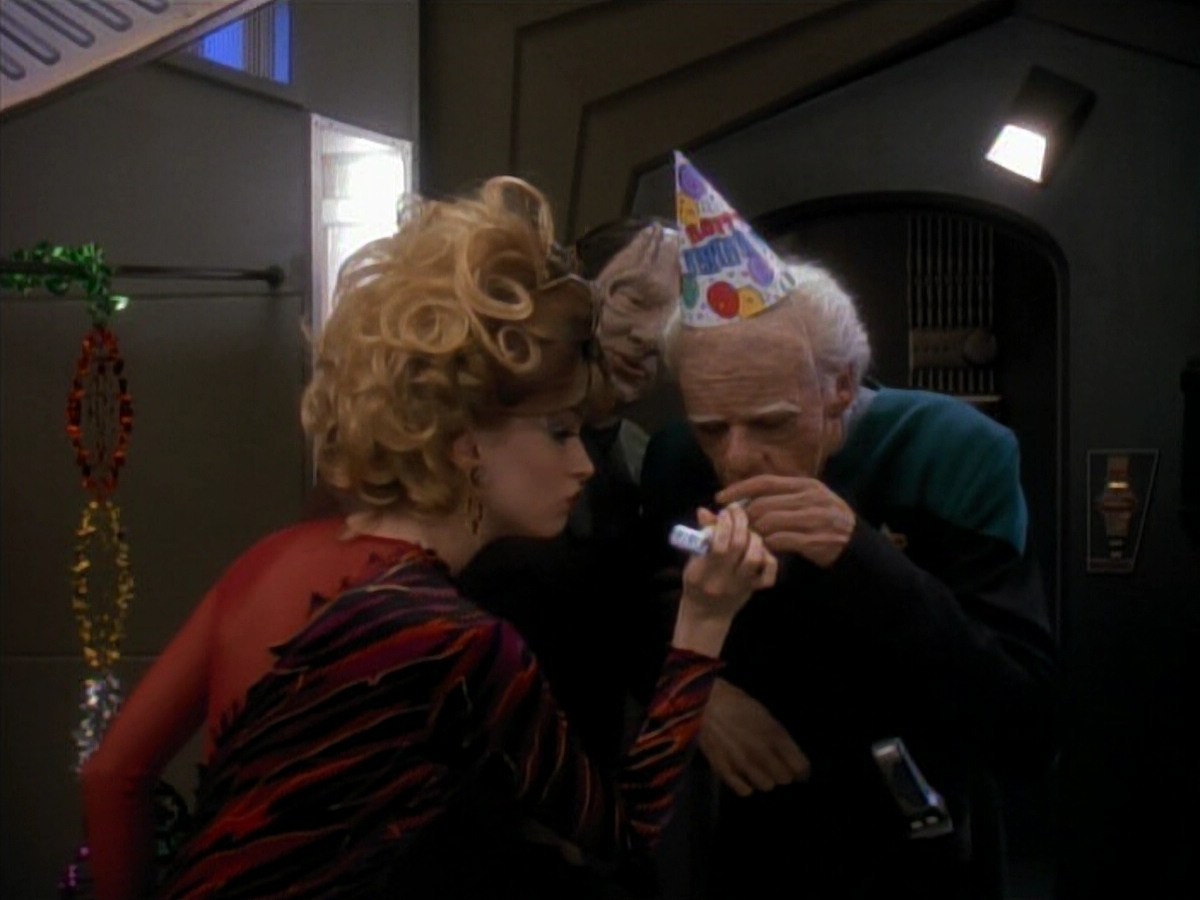 extant_StarTrek_DS9_3x18-DistantVoices_02818.jpg