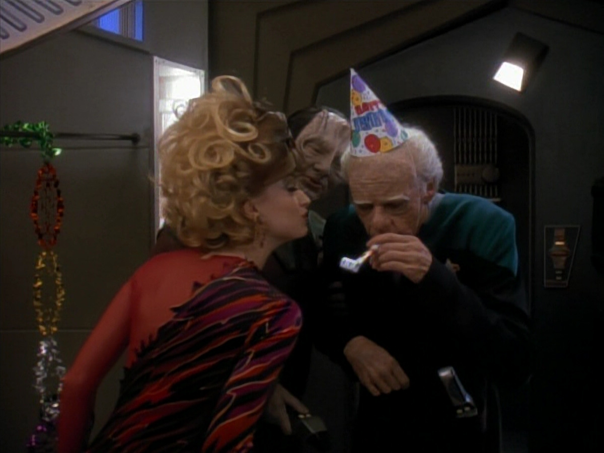 extant_StarTrek_DS9_3x18-DistantVoices_02820.jpg
