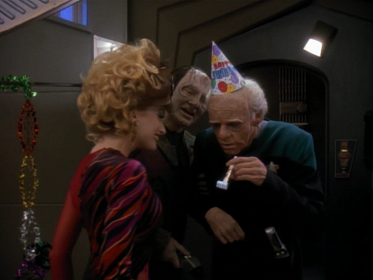 extant_StarTrek_DS9_3x18-DistantVoices_02822.jpg
