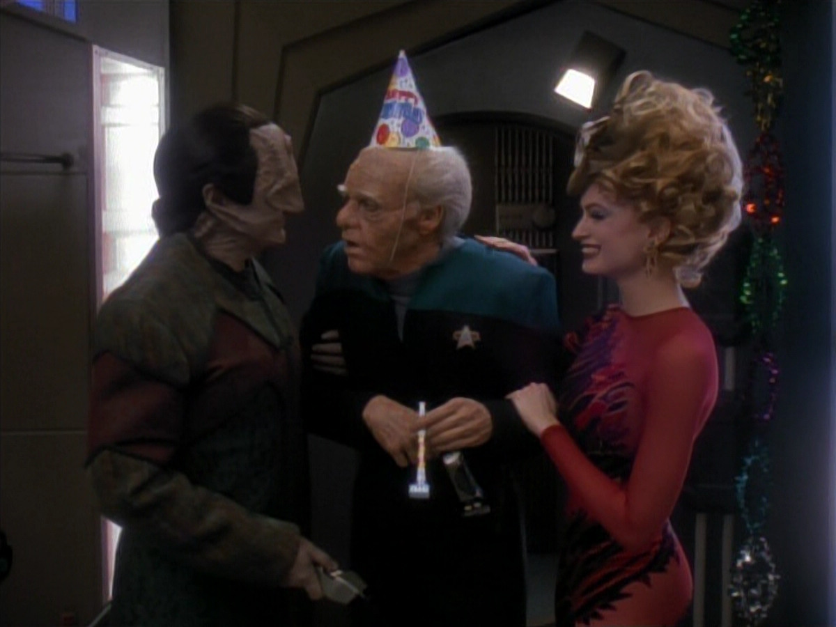 extant_StarTrek_DS9_3x18-DistantVoices_02835.jpg