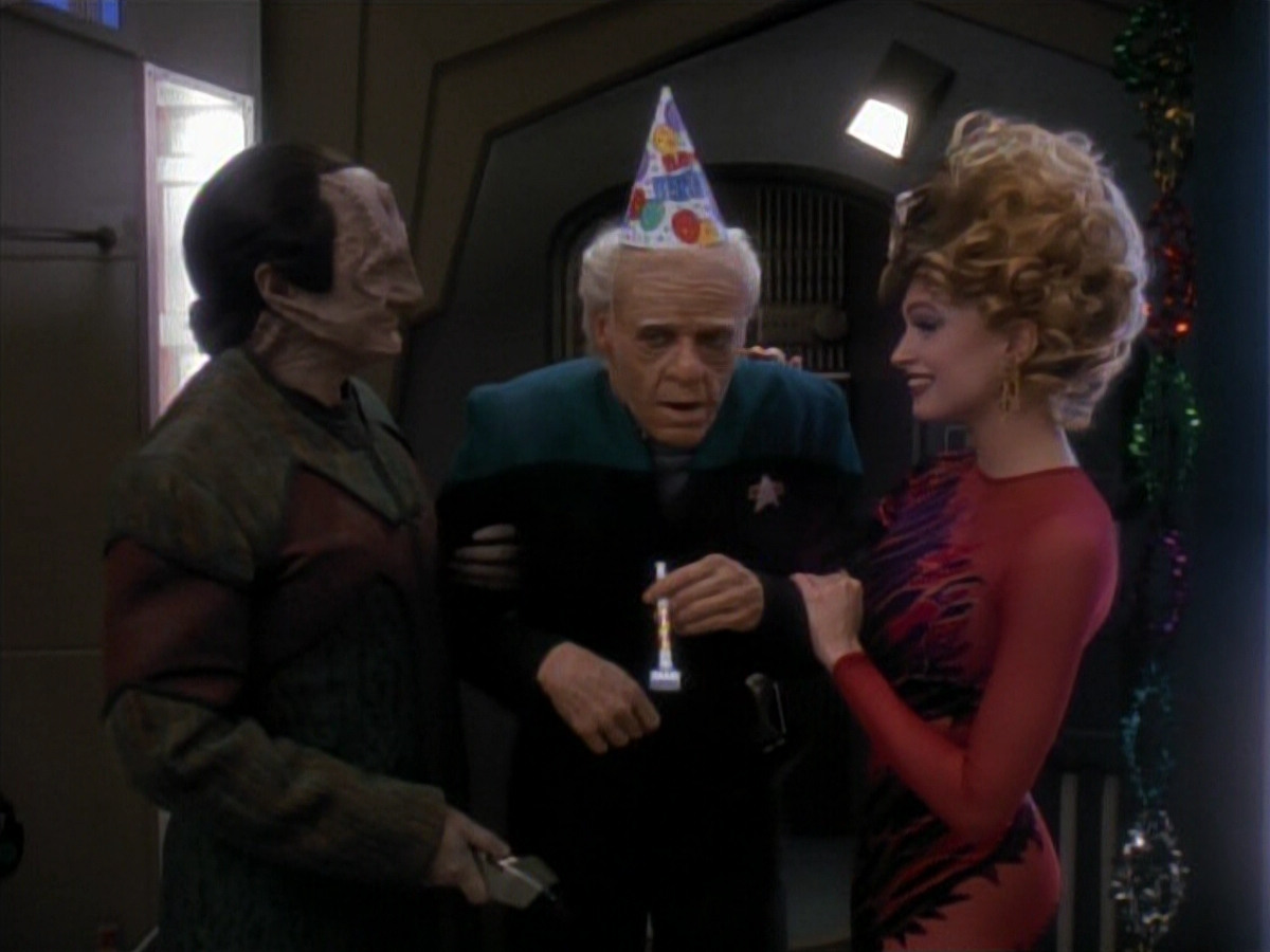 extant_StarTrek_DS9_3x18-DistantVoices_02838.jpg