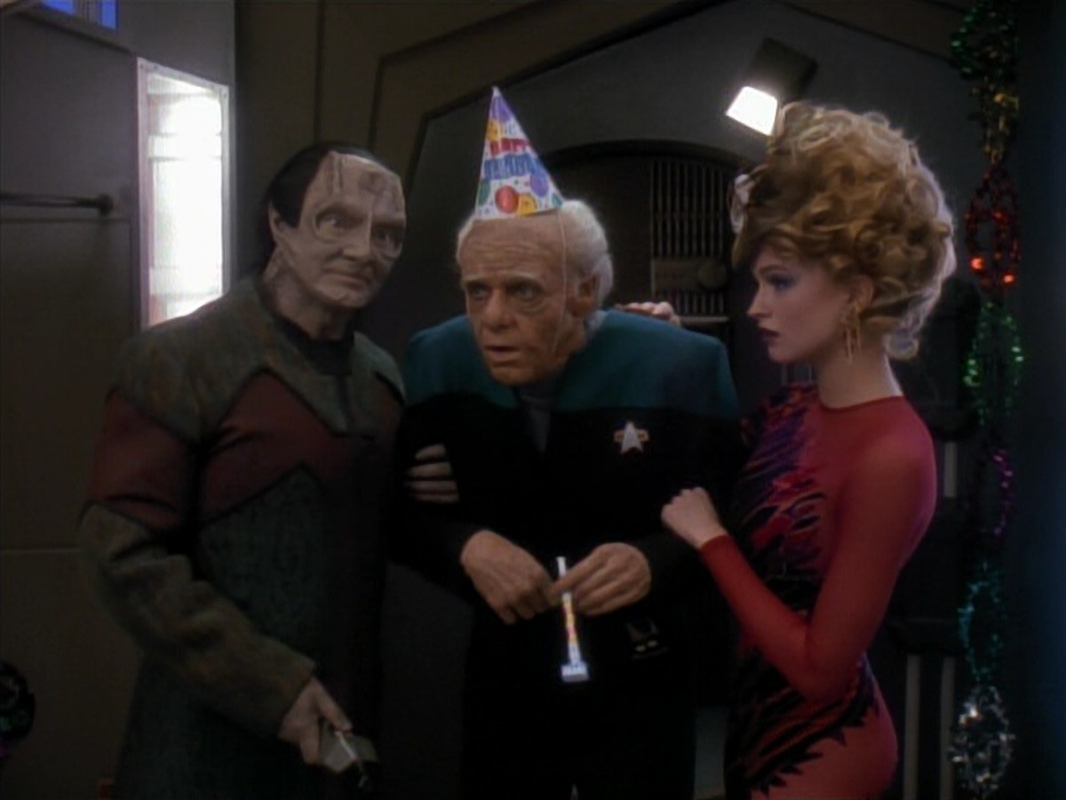 extant_StarTrek_DS9_3x18-DistantVoices_02856.jpg