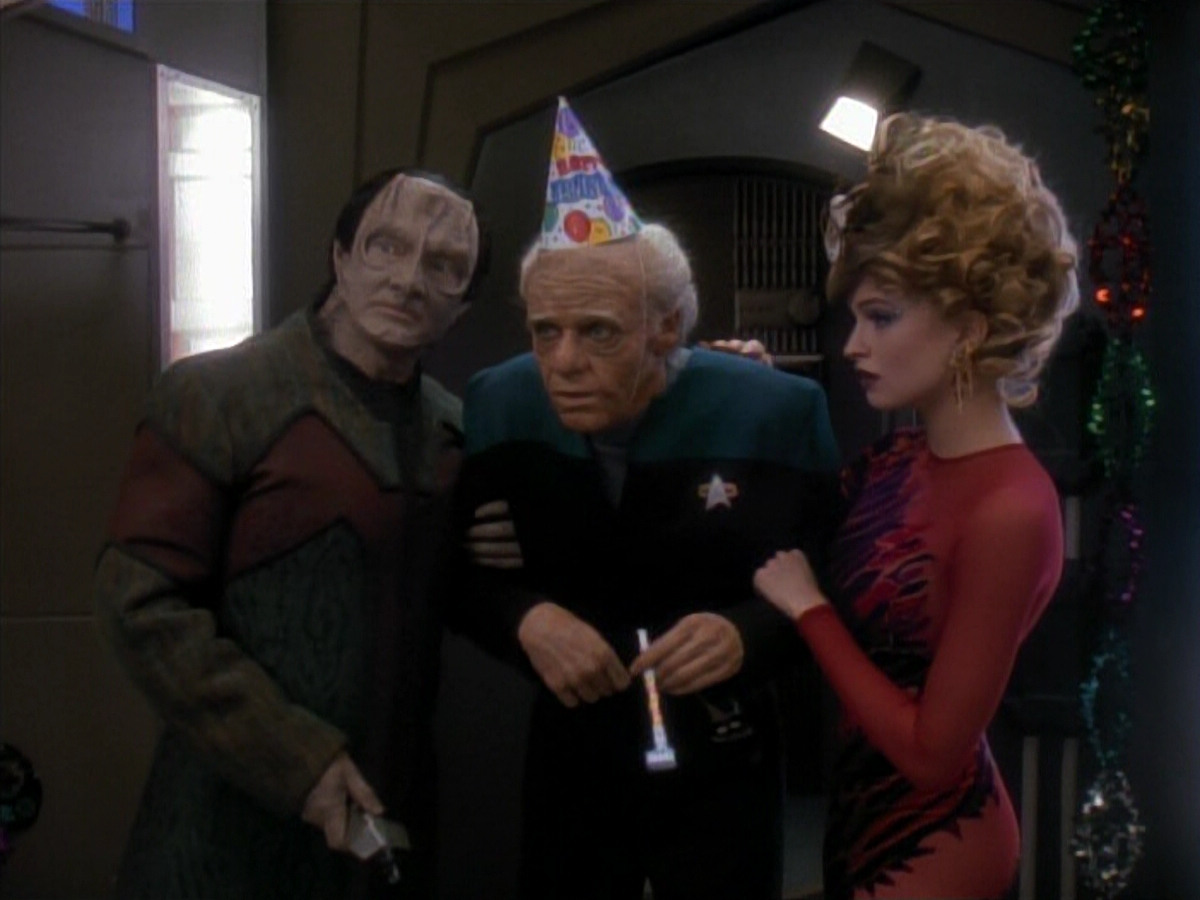 extant_StarTrek_DS9_3x18-DistantVoices_02857.jpg