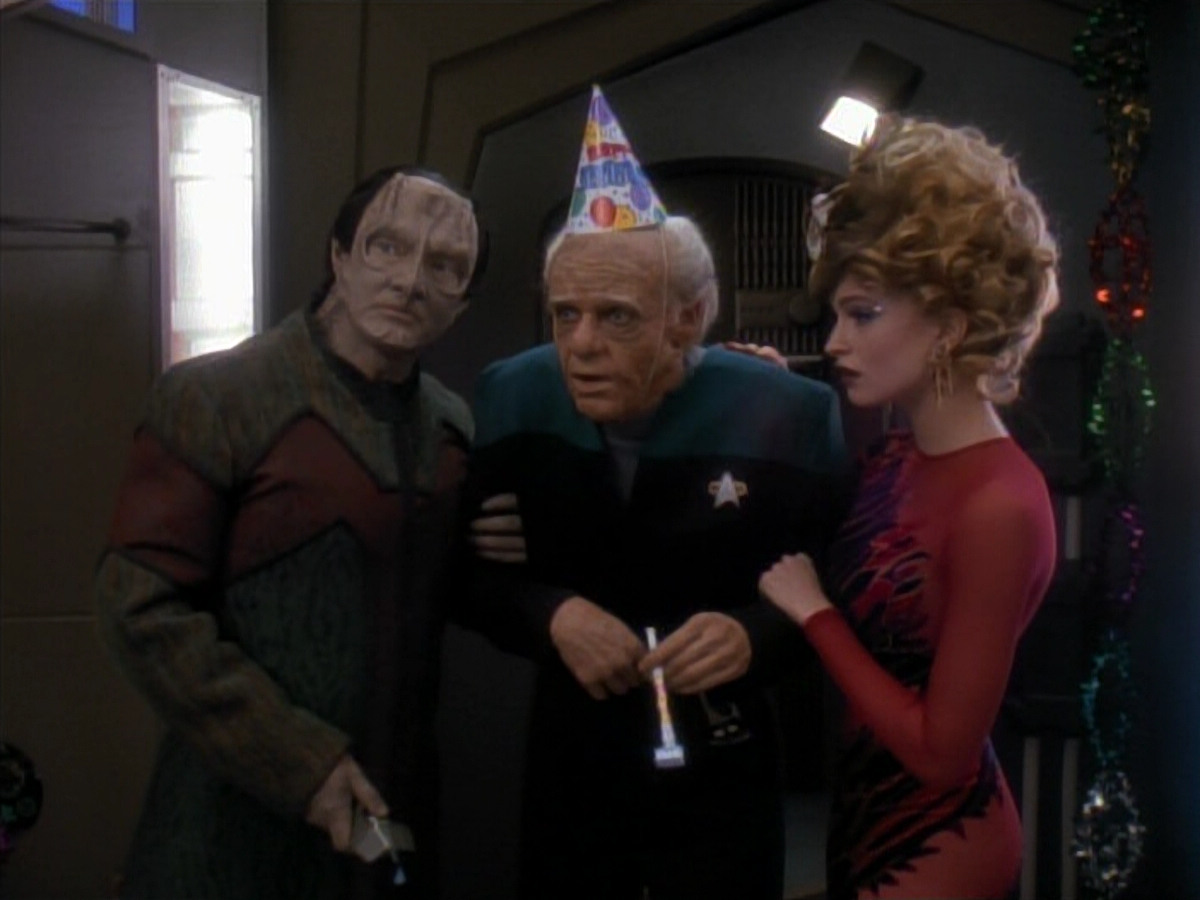 extant_StarTrek_DS9_3x18-DistantVoices_02858.jpg