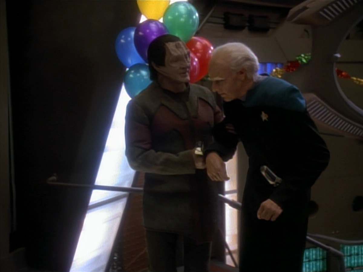 extant_StarTrek_DS9_3x18-DistantVoices_02923.jpg