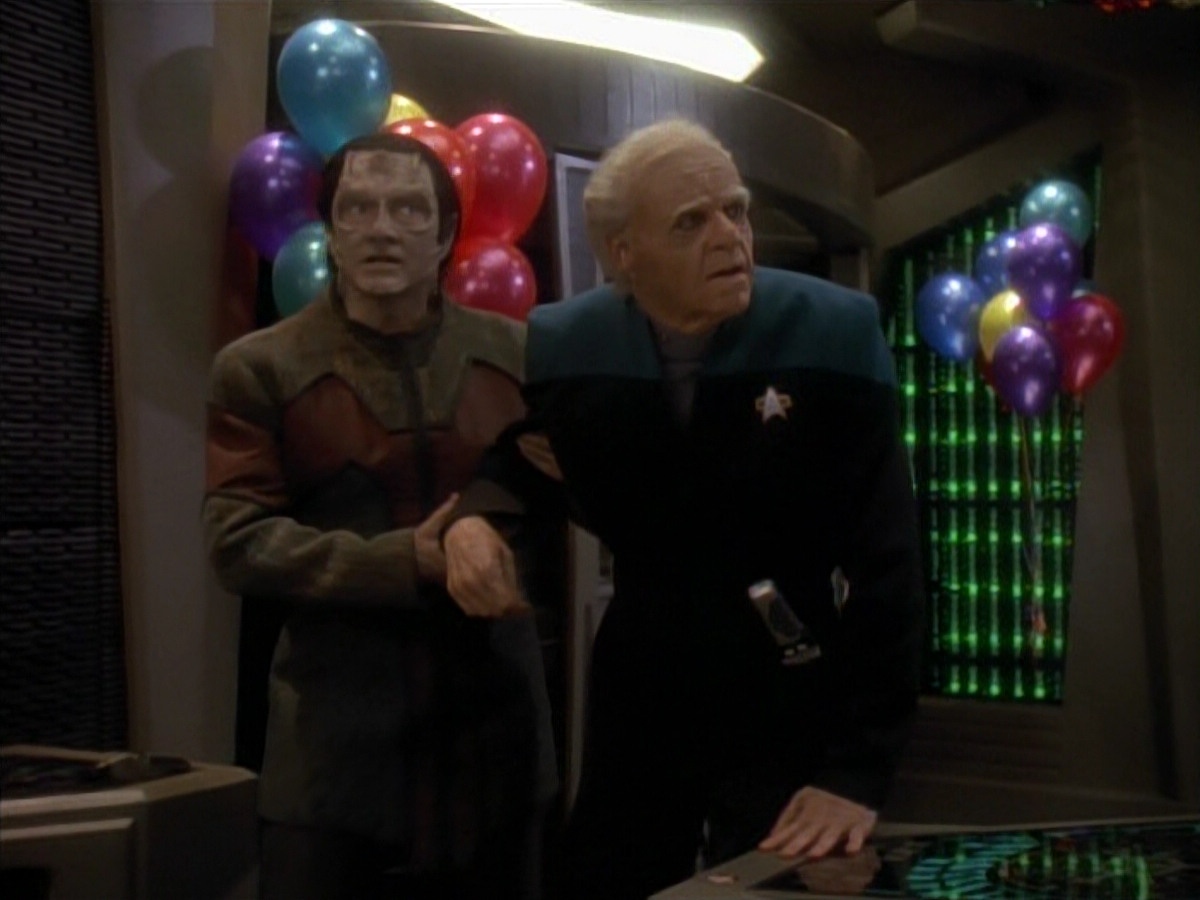 extant_StarTrek_DS9_3x18-DistantVoices_02941.jpg