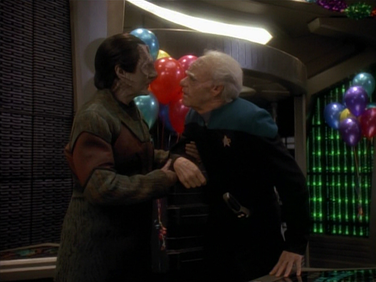 extant_StarTrek_DS9_3x18-DistantVoices_02946.jpg
