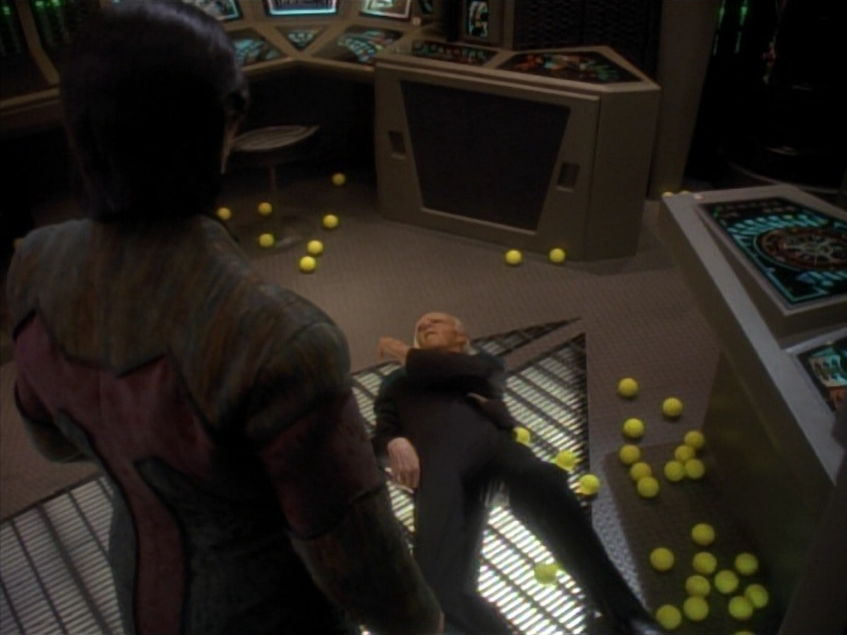 extant_StarTrek_DS9_3x18-DistantVoices_02996.jpg