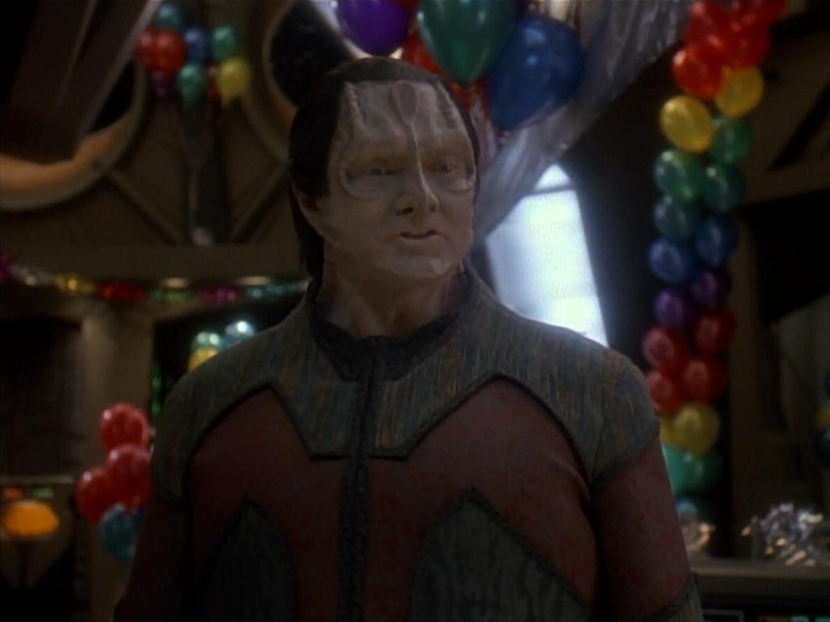extant_StarTrek_DS9_3x18-DistantVoices_03003.jpg