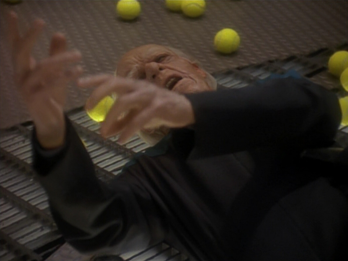 extant_StarTrek_DS9_3x18-DistantVoices_03015.jpg