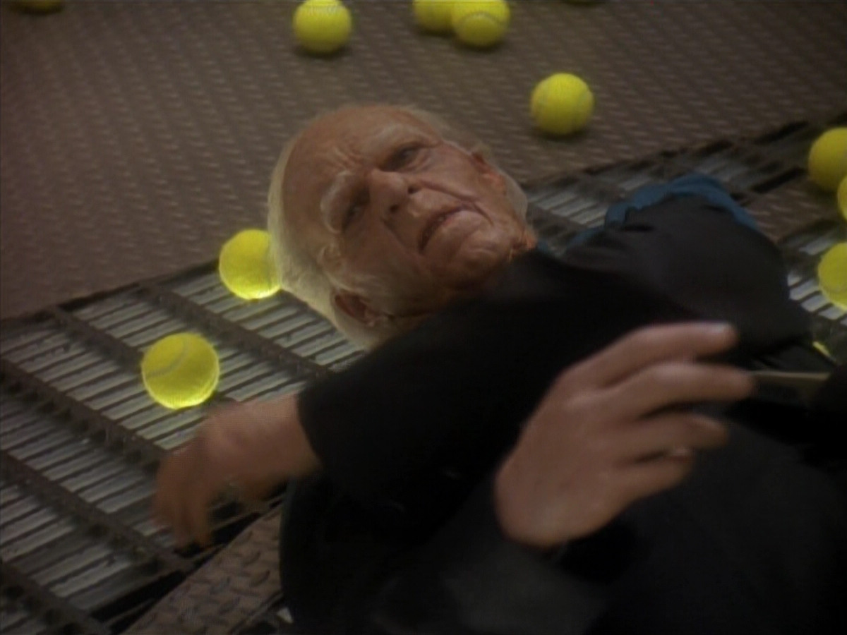 extant_StarTrek_DS9_3x18-DistantVoices_03017.jpg