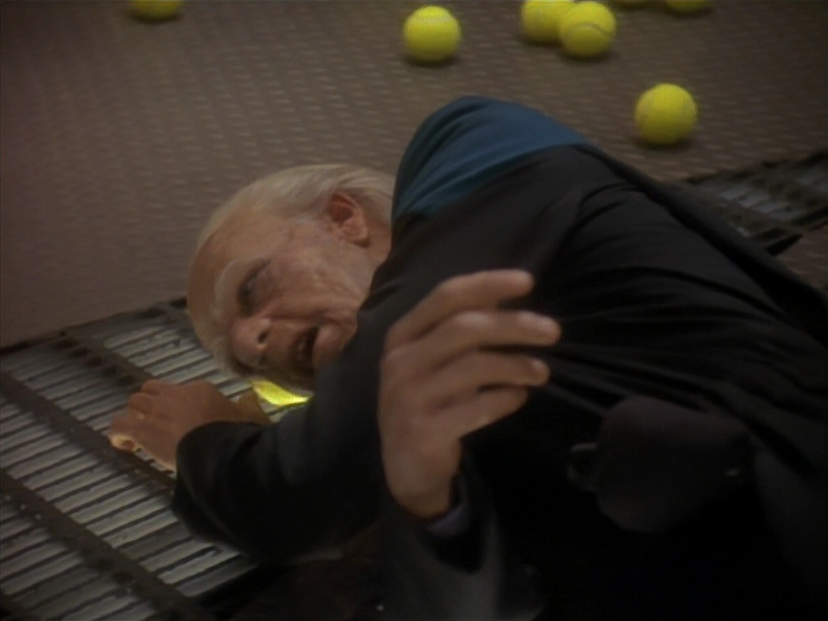 extant_StarTrek_DS9_3x18-DistantVoices_03022.jpg