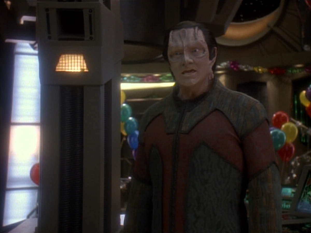 extant_StarTrek_DS9_3x18-DistantVoices_03030.jpg