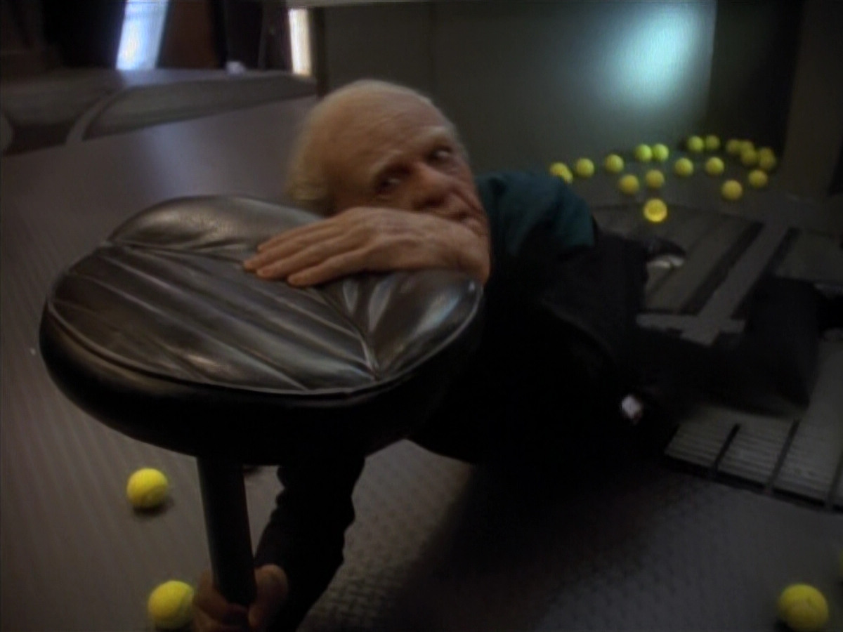 extant_StarTrek_DS9_3x18-DistantVoices_03035.jpg