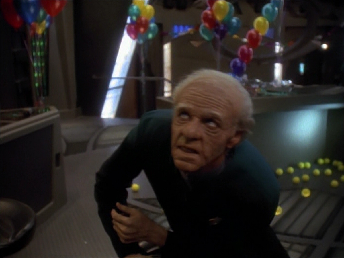 extant_StarTrek_DS9_3x18-DistantVoices_03040.jpg