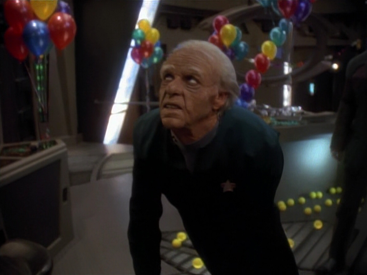 extant_StarTrek_DS9_3x18-DistantVoices_03041.jpg
