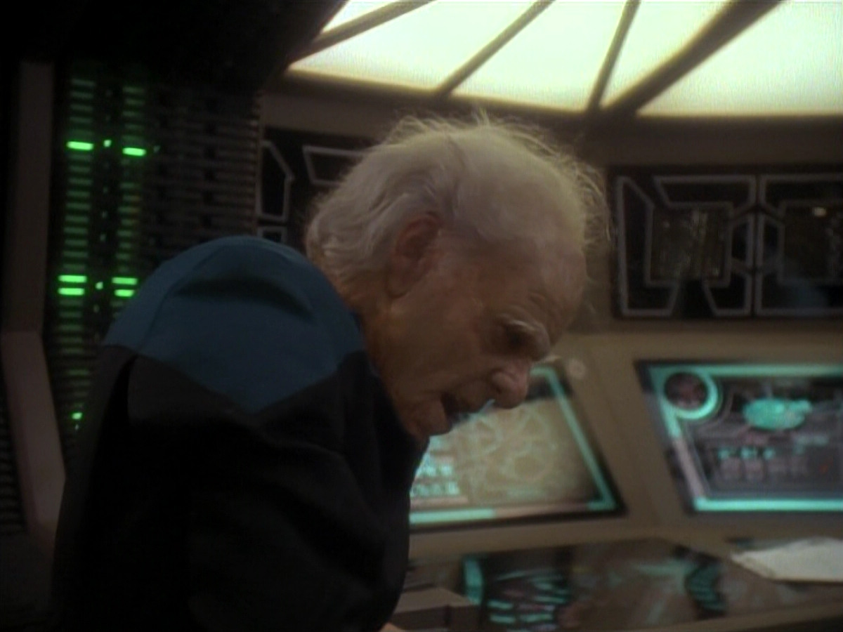 extant_StarTrek_DS9_3x18-DistantVoices_03077.jpg