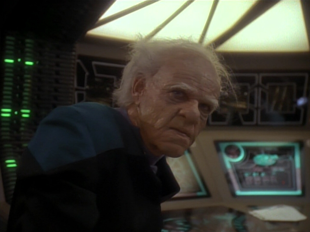 extant_StarTrek_DS9_3x18-DistantVoices_03081.jpg