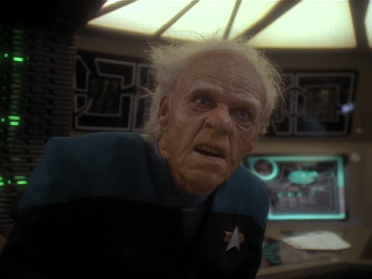 extant_StarTrek_DS9_3x18-DistantVoices_03122.jpg