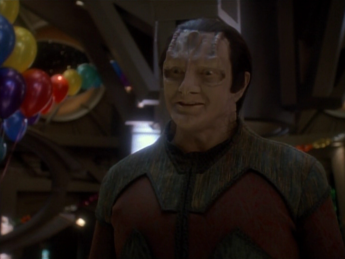 extant_StarTrek_DS9_3x18-DistantVoices_03140.jpg