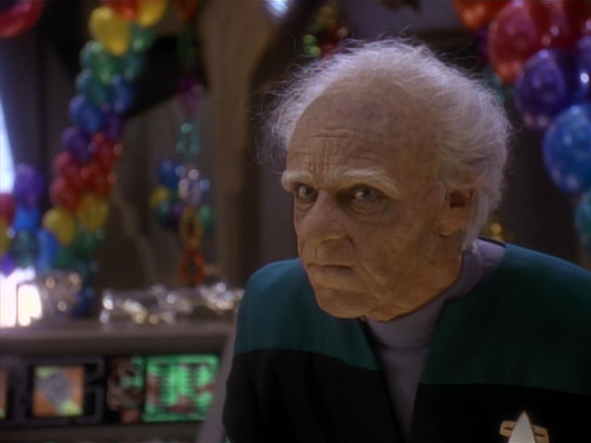extant_StarTrek_DS9_3x18-DistantVoices_03158.jpg