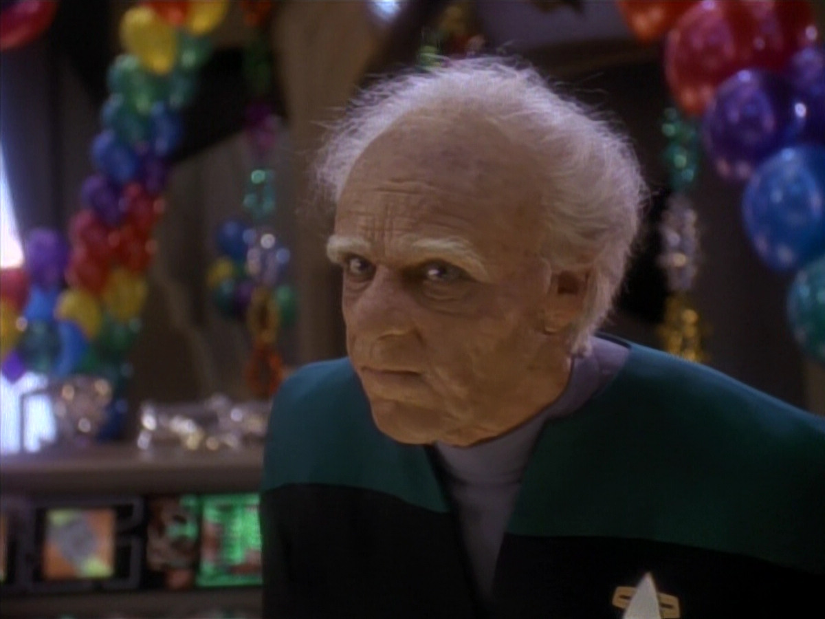 extant_StarTrek_DS9_3x18-DistantVoices_03159.jpg