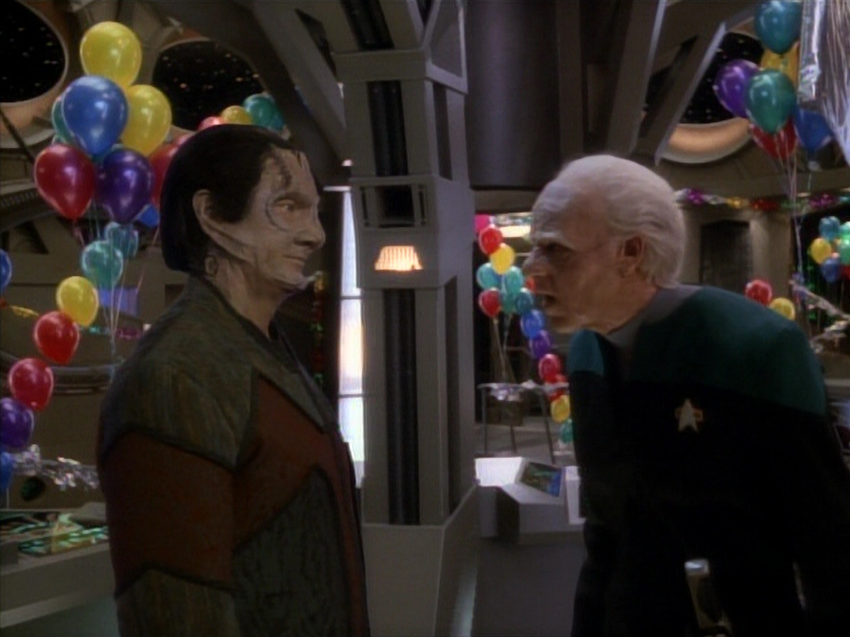 extant_StarTrek_DS9_3x18-DistantVoices_03163.jpg