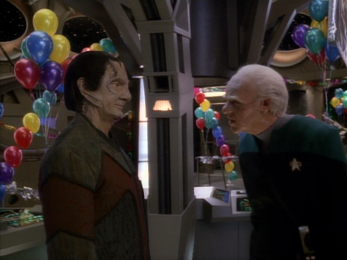 extant_StarTrek_DS9_3x18-DistantVoices_03164.jpg