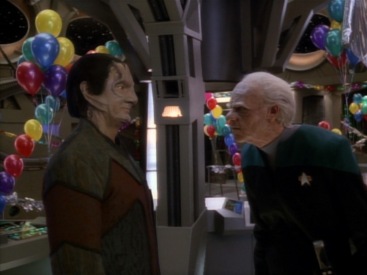 extant_StarTrek_DS9_3x18-DistantVoices_03171.jpg