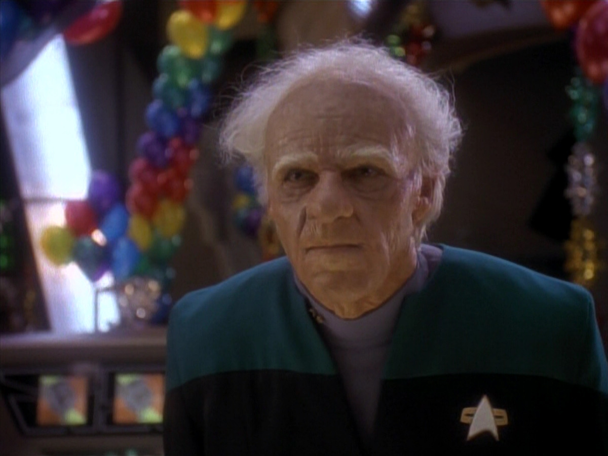 extant_StarTrek_DS9_3x18-DistantVoices_03178.jpg