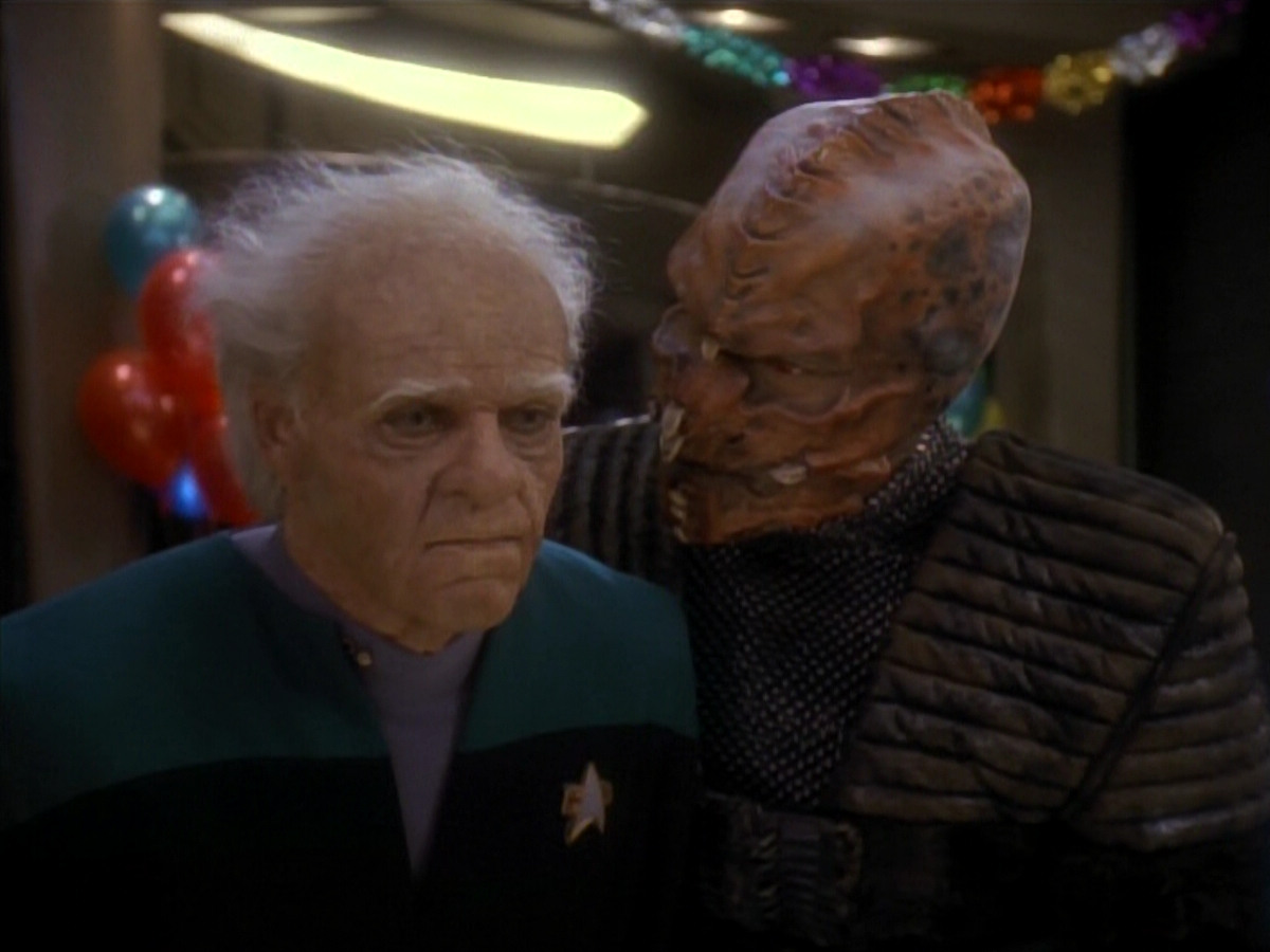 extant_StarTrek_DS9_3x18-DistantVoices_03310.jpg