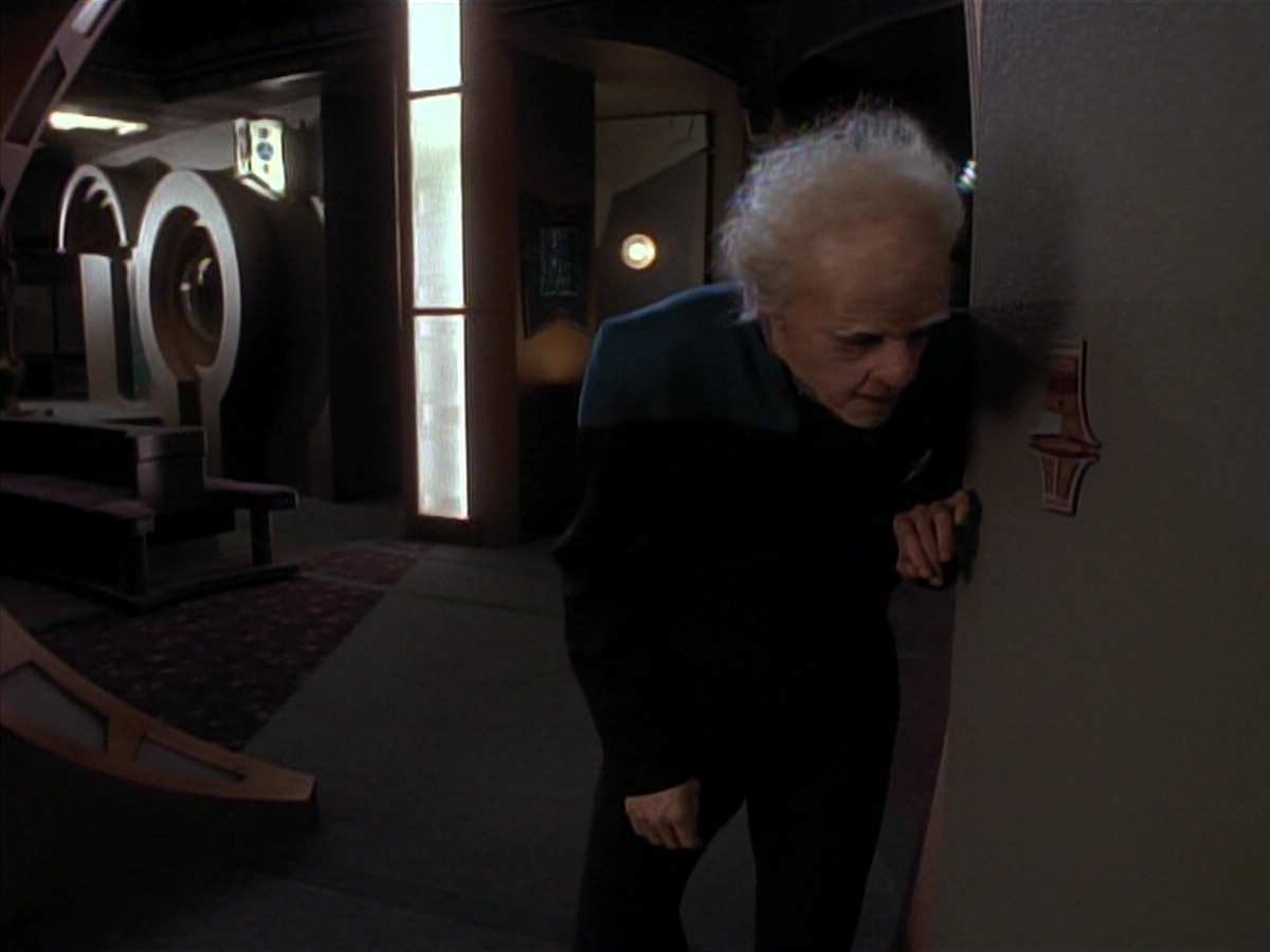 extant_StarTrek_DS9_3x18-DistantVoices_03396.jpg