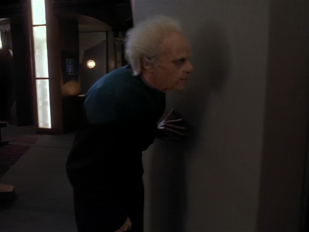 extant_StarTrek_DS9_3x18-DistantVoices_03399.jpg