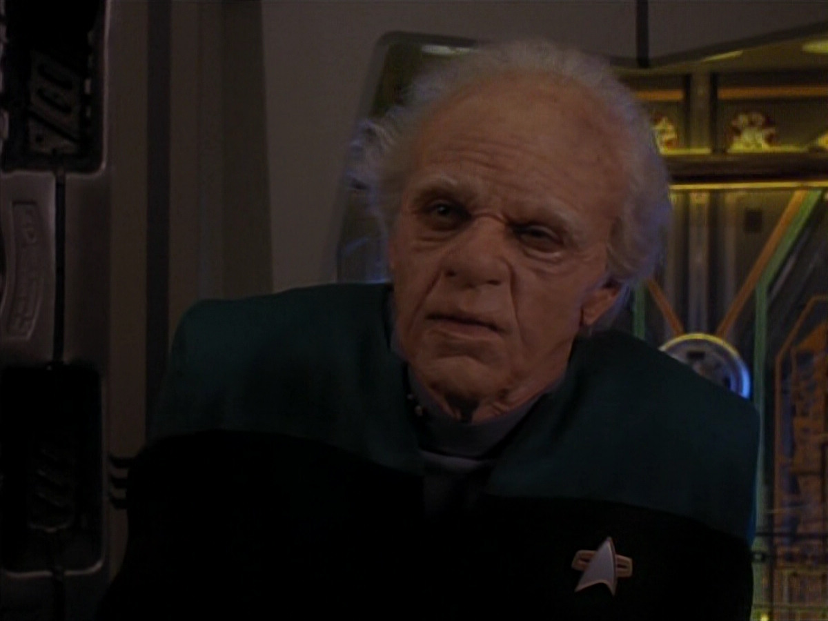 extant_StarTrek_DS9_3x18-DistantVoices_03439.jpg