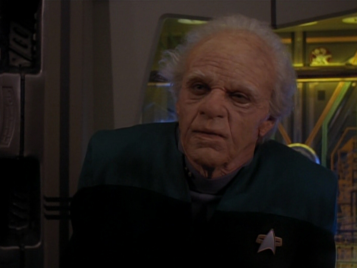 extant_StarTrek_DS9_3x18-DistantVoices_03440.jpg