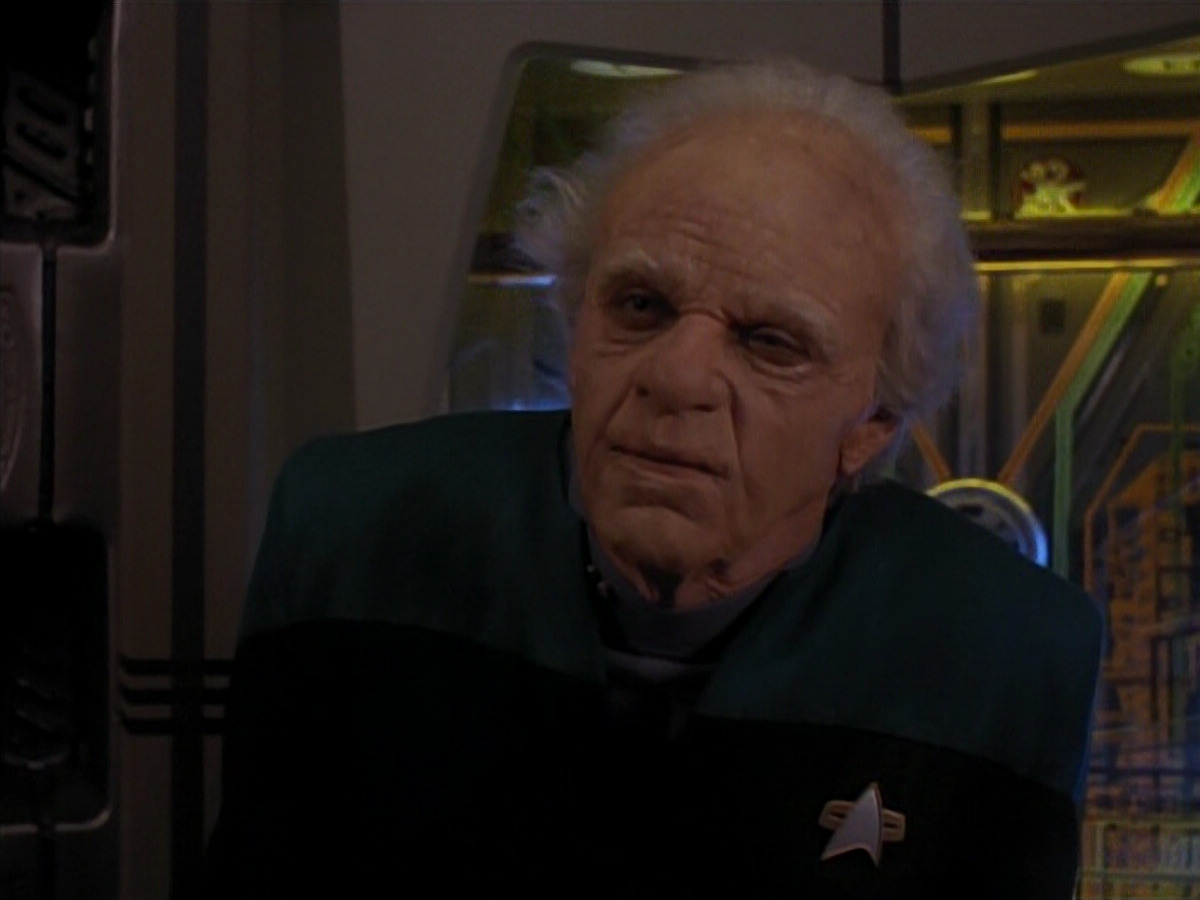 extant_StarTrek_DS9_3x18-DistantVoices_03442.jpg