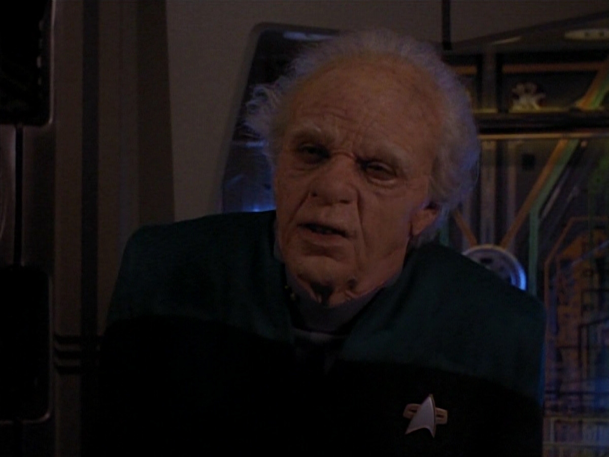 extant_StarTrek_DS9_3x18-DistantVoices_03445.jpg