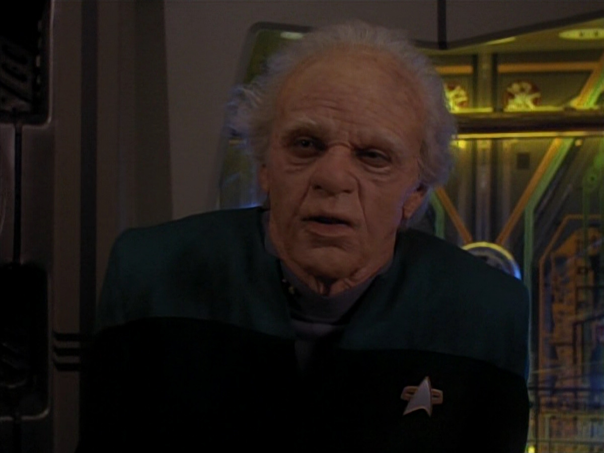 extant_StarTrek_DS9_3x18-DistantVoices_03446.jpg