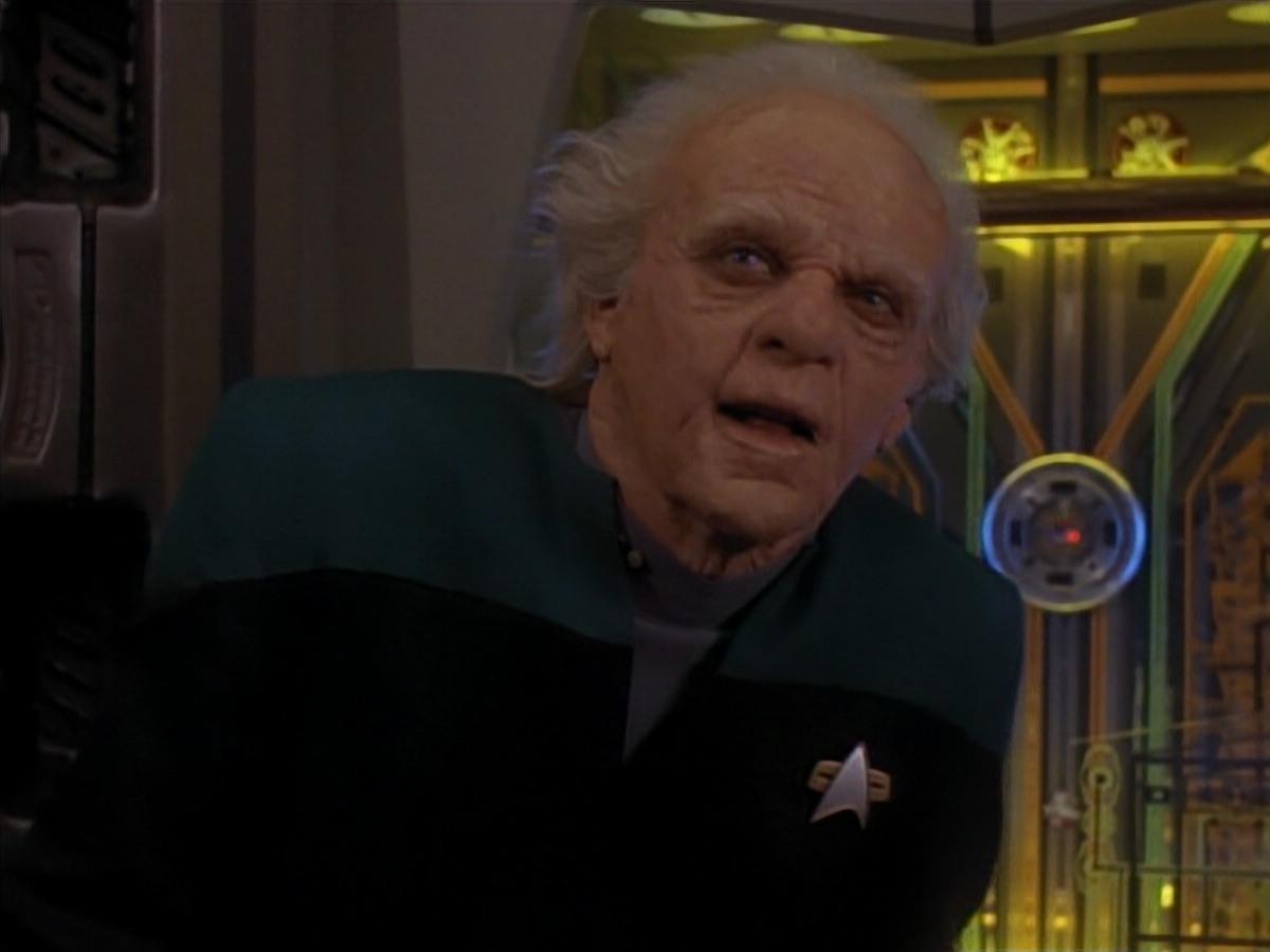 extant_StarTrek_DS9_3x18-DistantVoices_03465.jpg