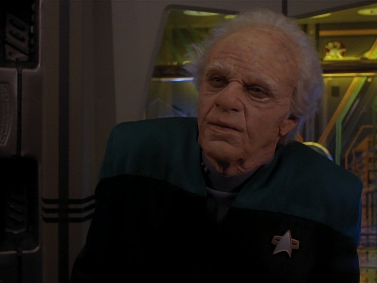 extant_StarTrek_DS9_3x18-DistantVoices_03469.jpg