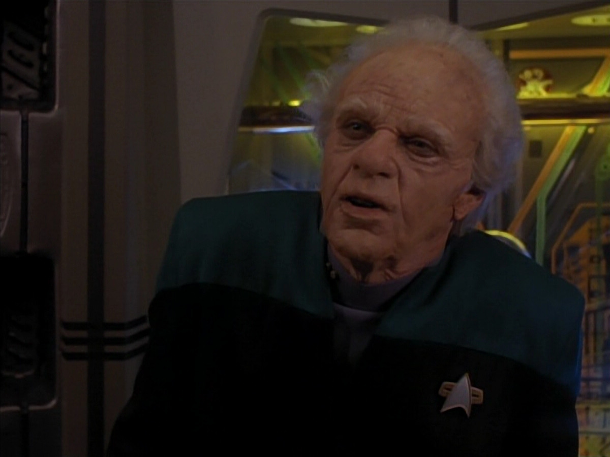 extant_StarTrek_DS9_3x18-DistantVoices_03470.jpg