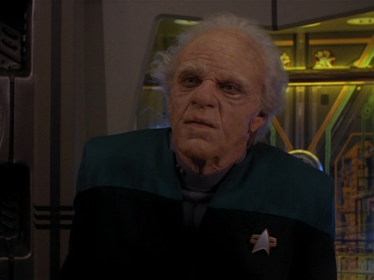 extant_StarTrek_DS9_3x18-DistantVoices_03489.jpg