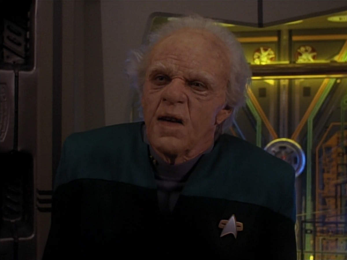 extant_StarTrek_DS9_3x18-DistantVoices_03496.jpg