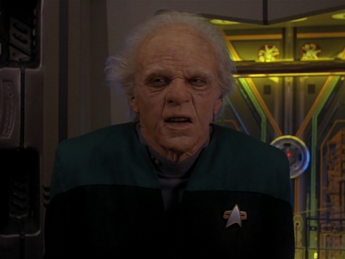 extant_StarTrek_DS9_3x18-DistantVoices_03508.jpg