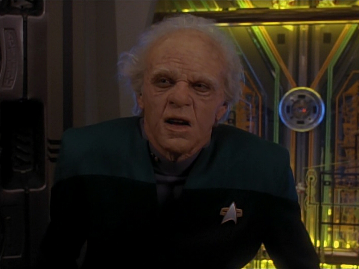 extant_StarTrek_DS9_3x18-DistantVoices_03515.jpg