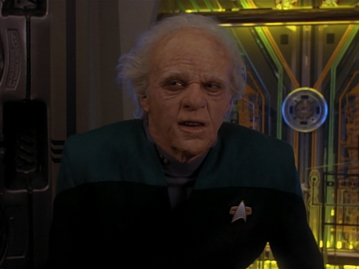 extant_StarTrek_DS9_3x18-DistantVoices_03520.jpg
