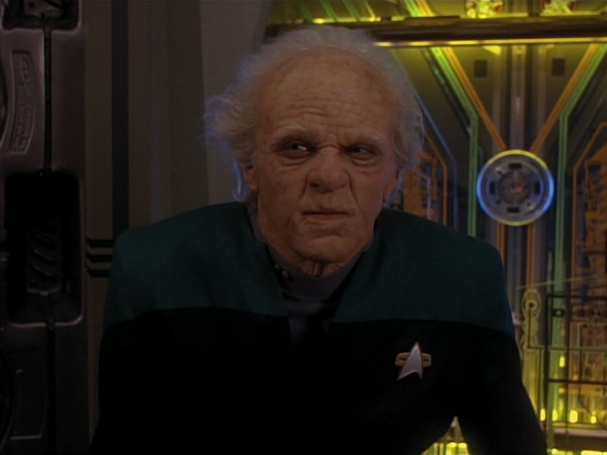 extant_StarTrek_DS9_3x18-DistantVoices_03523.jpg