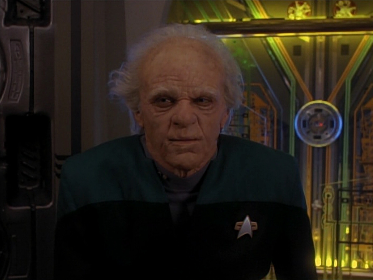 extant_StarTrek_DS9_3x18-DistantVoices_03543.jpg
