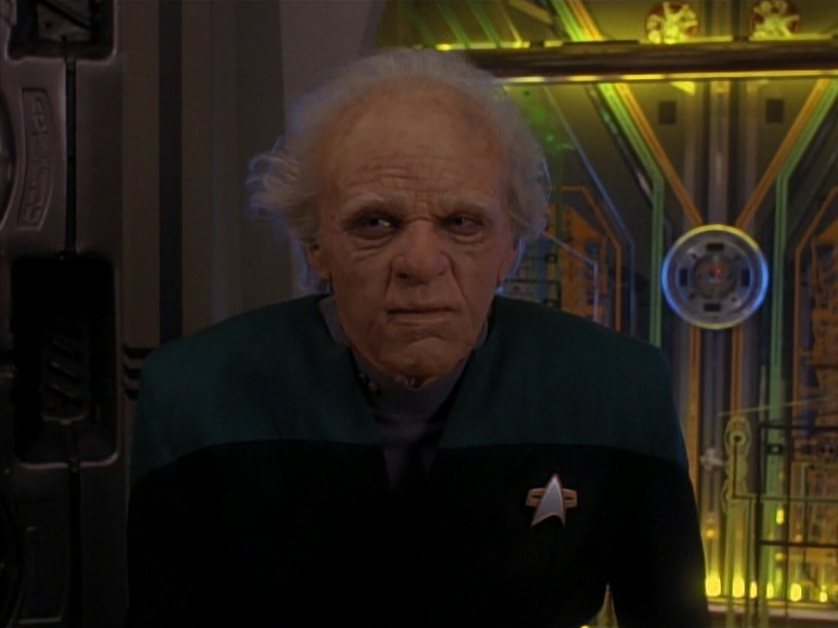 extant_StarTrek_DS9_3x18-DistantVoices_03544.jpg