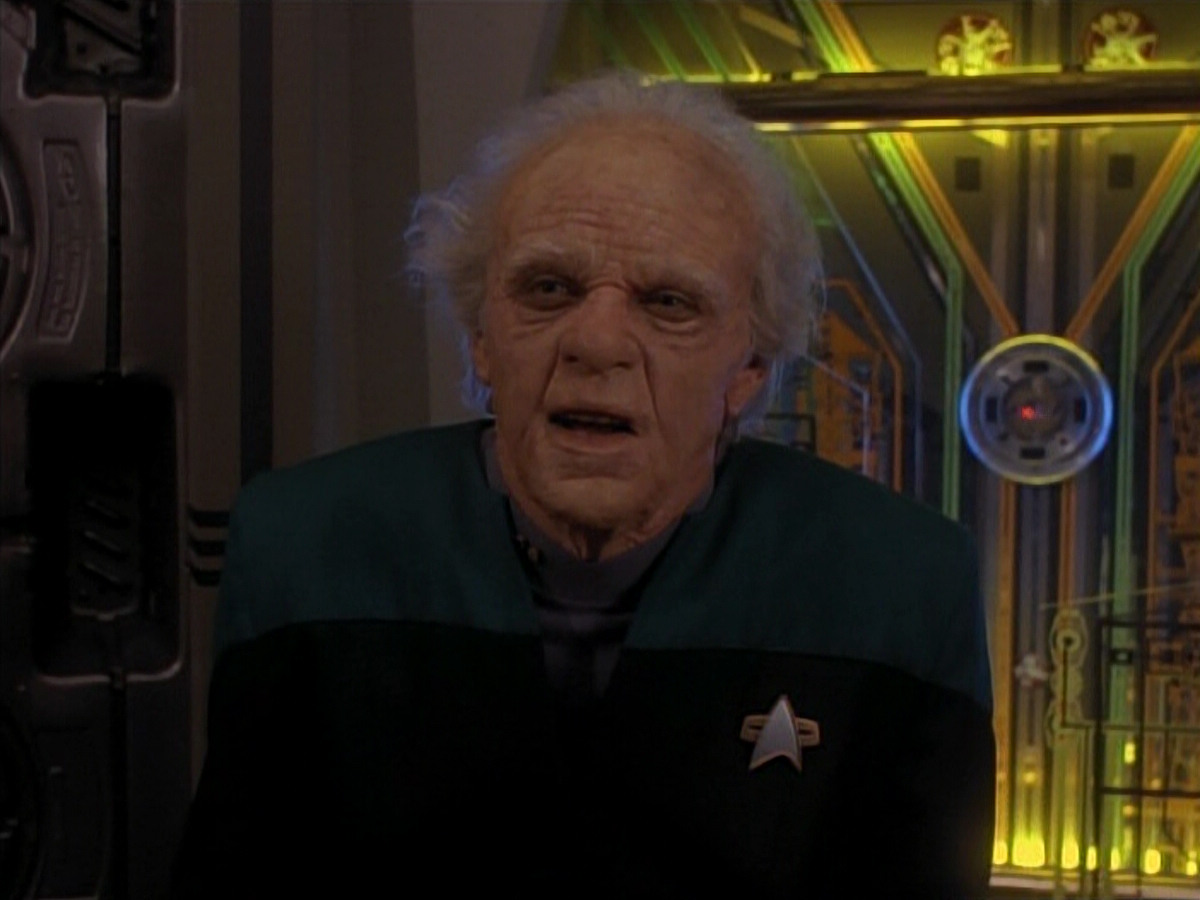 extant_StarTrek_DS9_3x18-DistantVoices_03561.jpg